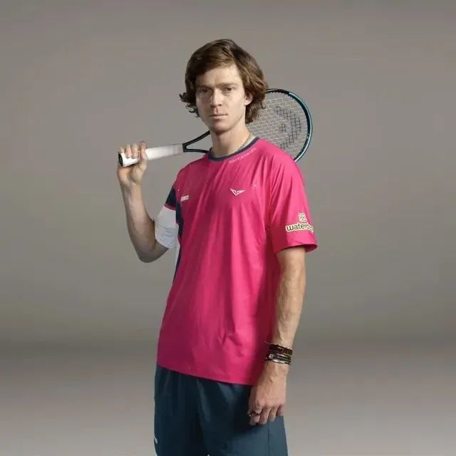 在年轻排球 在年轻排球