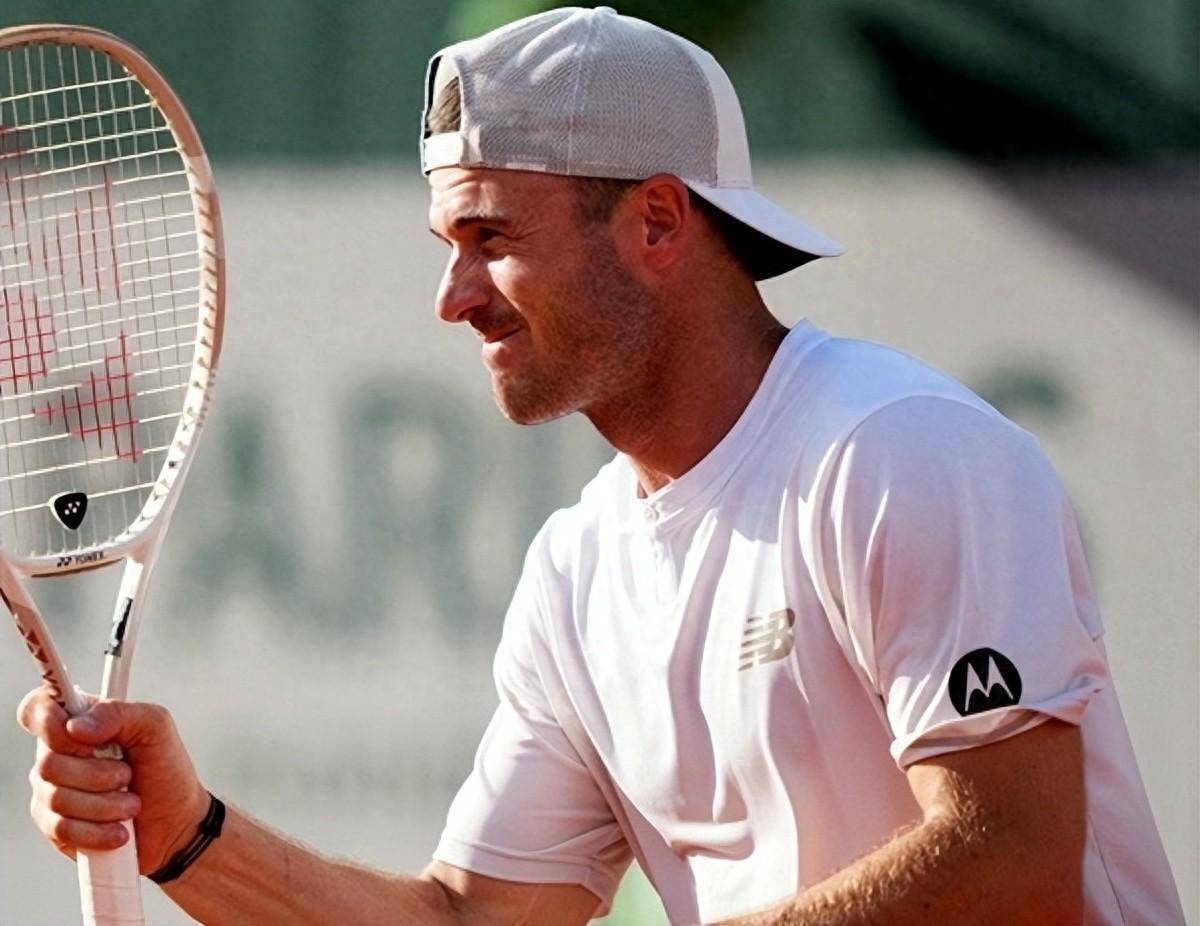 而是表现出 而是表现出